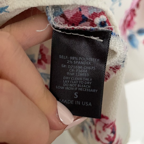 Floral blouse - Picture 4 of 4